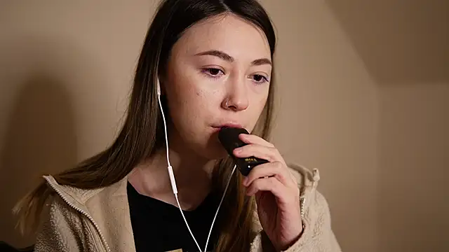 chibi moon  online show from 01.10.25