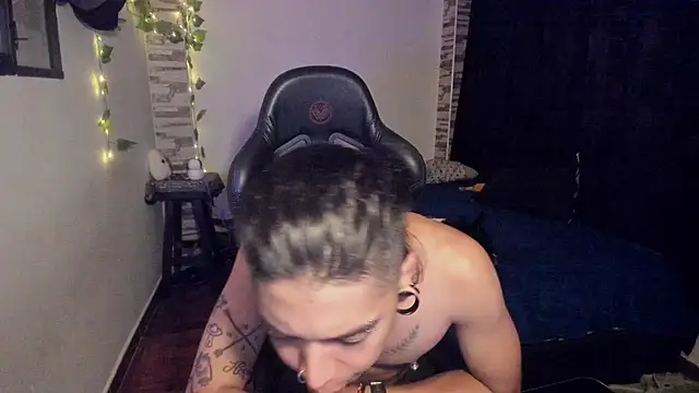 Snapshot of saad_man chatting on 11.11.25 saad man online show from 11.11.25