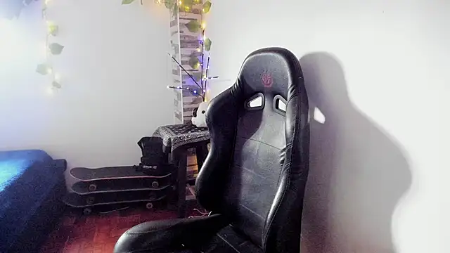 Snapshot of saad_man chatting on 11.29.25 saad man online show from 11.29.25