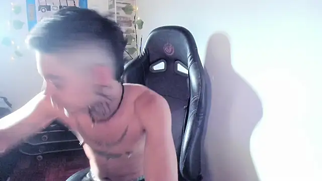 Snapshot of saad_man chatting on 12.14.25 saad man online show from 12.14.25