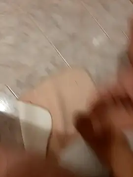 Alex 7422 online show from 04.05.26