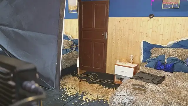 Snapshot of VanessaDoyle chatting on 02.02.25 VanessaDoyle online show from 02.02.25