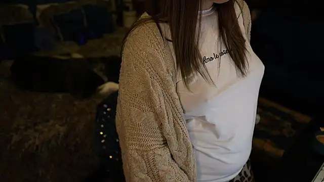 Snapshot of VanessaDoyle chatting on 09.17.25 VanessaDoyle online show from 09.17.25