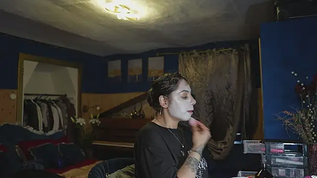 VanessaDoyle online show from 04.19.26