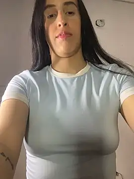 Snapshot of Amira_Milker chatting on 01.11.25 Amira Milker online show from 01.11.25