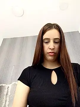 Snapshot of Amira_Milker chatting on 09.18.25 Amira Milker online show from 09.18.25