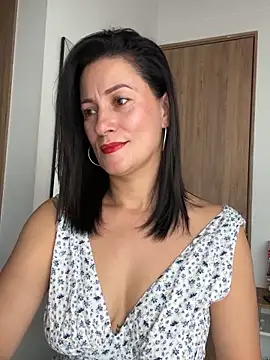 Snapshot of Verito_hot chatting on 09.27.25 Verito hot online show from 09.27.25