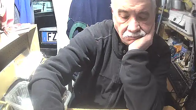 nonnomaturobisex online show from 02.05.25