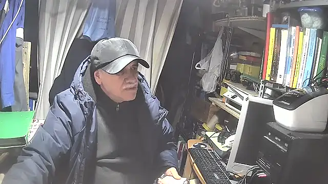 nonnomaturobisex online show from 02.20.25