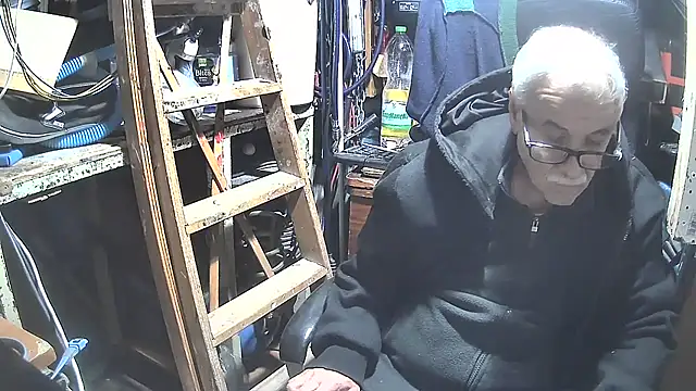 nonnomaturobisex online show from 03.17.25