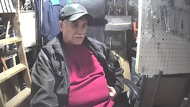 nonnomaturobisex online show from 03.18.25