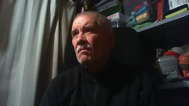 nonnomaturobisex online show from 10.15.25