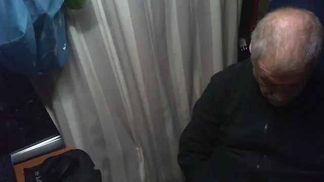 nonnomaturobisex online show from 04.07.26