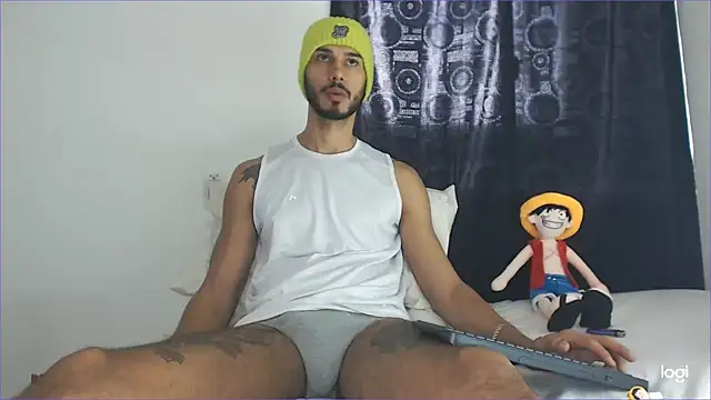 Snapshot of DERRYMASTER chatting on 12.26.24 DERRYMASTER online show from 12.26.24