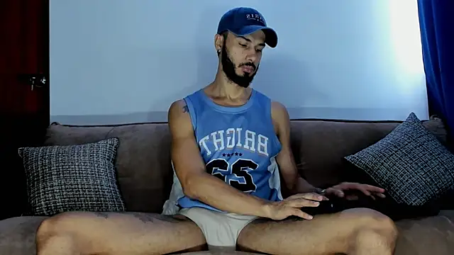 Snapshot of DERRYMASTER chatting on 09.15.25 DERRYMASTER online show from 09.15.25