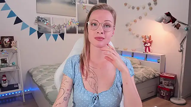 MissRightX online show from 12.13.24