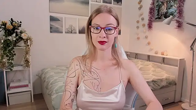 MissRightX online show from 11.11.25