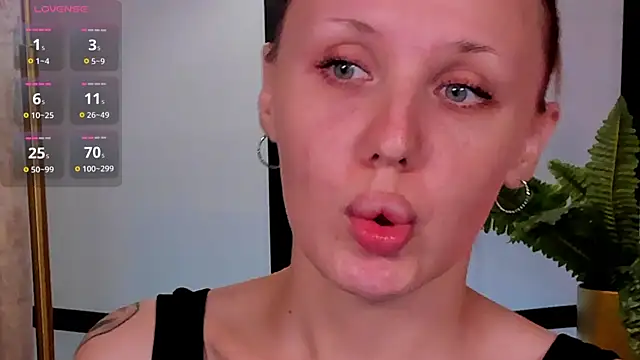 LianaFord online show from 05.08.26