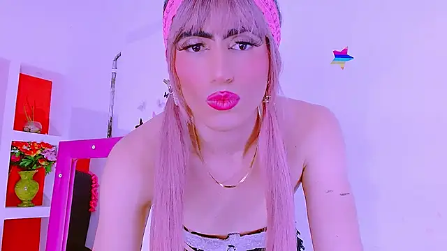 priscilahotker online show from 02.12.25
