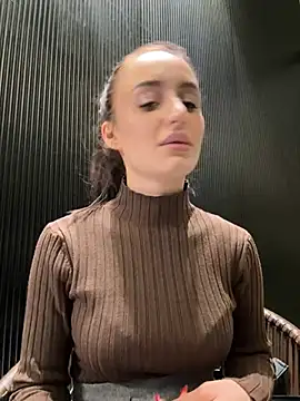 Zeyna1 online show from 01.04.25