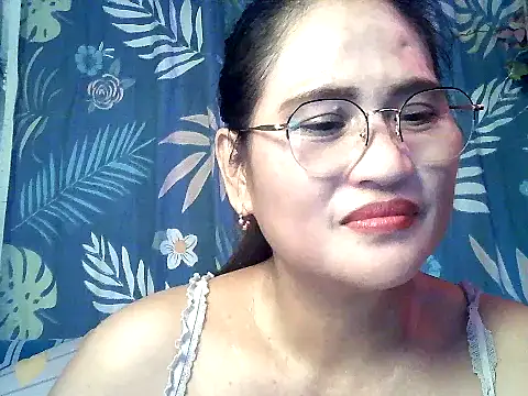 Snapshot of Amazing_Angel22 chatting on 09.24.25 Amazing Angel22 online show from 09.24.25