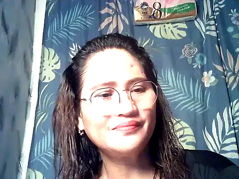 Snapshot of Amazing_Angel22 chatting on 10.16.25 Amazing Angel22 online show from 10.16.25