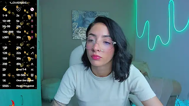 barbie scoth  online show from 10.04.25