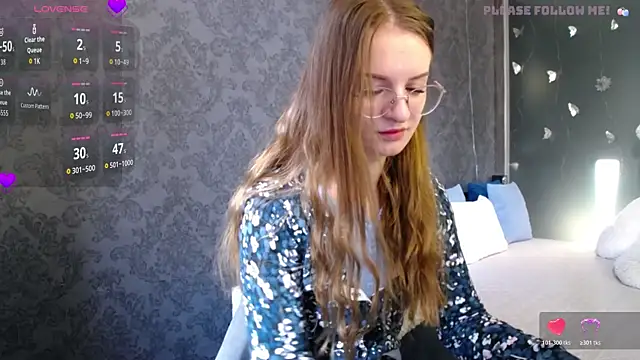 KateJonson online show from 04.04.26