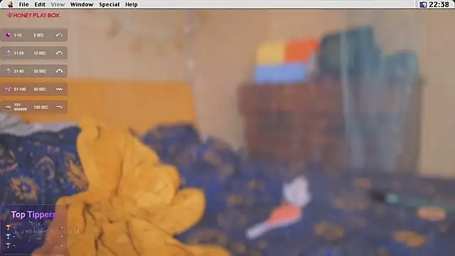 Snapshot of Kryptosworld chatting on 07.27.26 Kryptosworld online show from 07.27.26