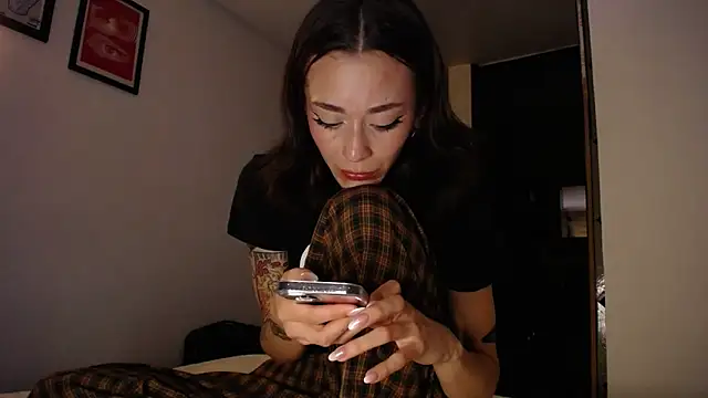 Snapshot of This_black_sheep chatting on 12.17.24 This black sheep online show from 12.17.24