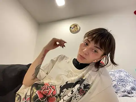 Snapshot of This_black_sheep chatting on 03.17.25 This black sheep online show from 03.17.25