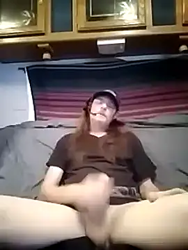 Snapshot of truckerlove69 chatting on 01.03.25 truckerlove69 online show from 01.03.25