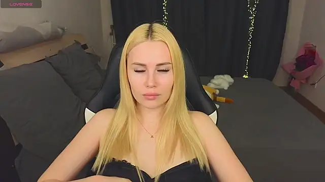 Snapshot of Alenca_hot_sex chatting on 03.02.25 Alenca hot sex online show from 03.02.25