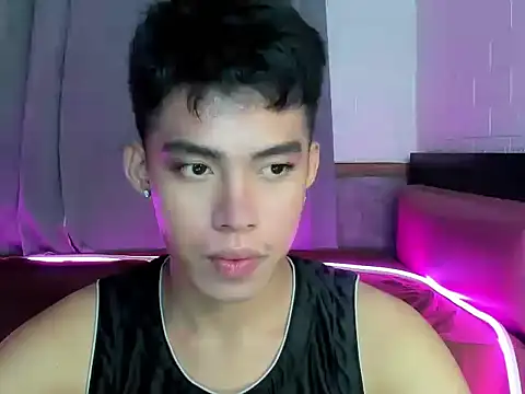 Snapshot of Lightjt04 chatting on 10.16.25 Lightjt04 online show from 10.16.25
