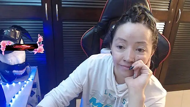 pink-2022 online show from 04.28.26