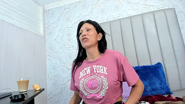 Cleopatra Trans online show from 01.17.26