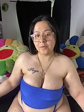 MsConejitaa online show from 03.04.26