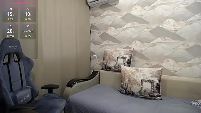 Snapshot of SerzhKorol1 chatting on 03.10.25 SerzhKorol1 online show from 03.10.25