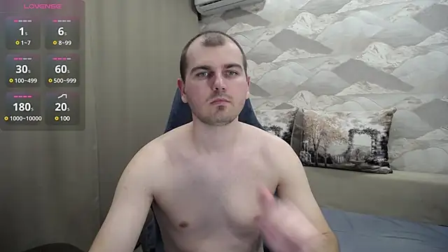 Snapshot of SerzhKorol1 chatting on 03.10.25 SerzhKorol1 online show from 03.10.25