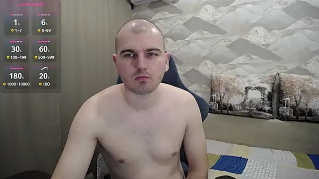 Snapshot of SerzhKorol1 chatting on 03.14.25 SerzhKorol1 online show from 03.14.25