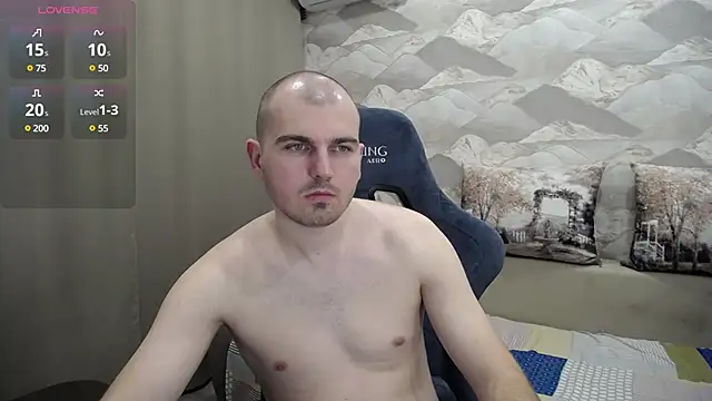 Snapshot of SerzhKorol1 chatting on 03.15.25 SerzhKorol1 online show from 03.15.25