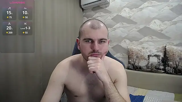 Snapshot of SerzhKorol1 chatting on 03.20.25 SerzhKorol1 online show from 03.20.25