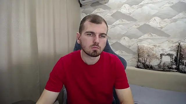 Snapshot of SerzhKorol1 chatting on 09.25.25 SerzhKorol1 online show from 09.25.25