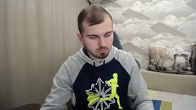 Snapshot of SerzhKorol1 chatting on 09.30.25 SerzhKorol1 online show from 09.30.25