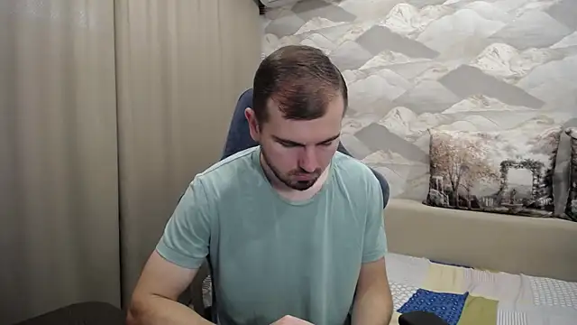 Snapshot of SerzhKorol1 chatting on 10.06.25 SerzhKorol1 online show from 10.06.25