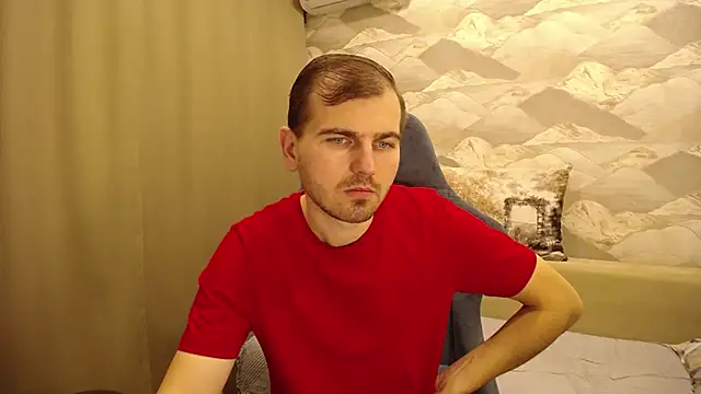 Snapshot of SerzhKorol1 chatting on 11.23.25 SerzhKorol1 online show from 11.23.25