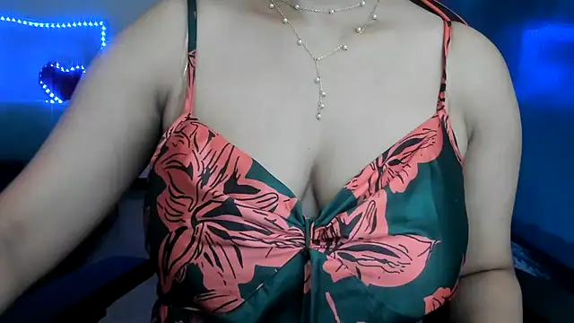 Snapshot of South_indian_tickly chatting on 02.08.25 South indian tickly online show from 02.08.25