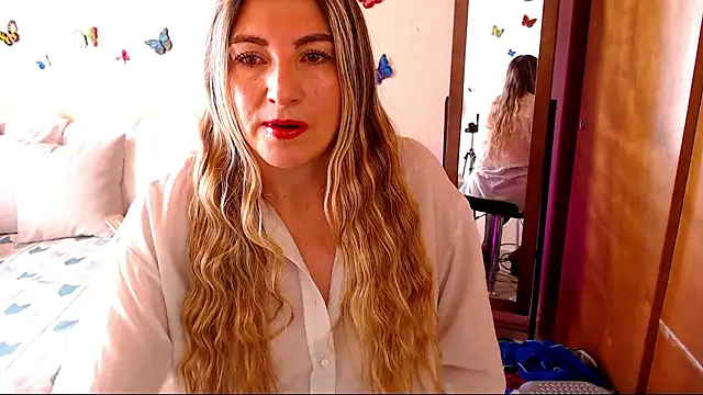 Jolie-Mature online show from 01.17.26