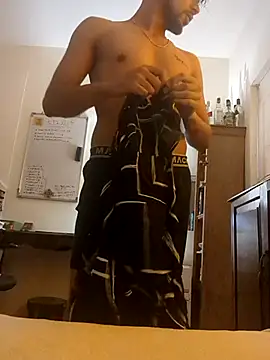 Snapshot of _IRRESISTIBLE_ chatting on 12.05.24 IRRESISTIBLE online show from 12.05.24