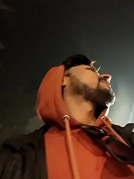 Snapshot of _IRRESISTIBLE_ chatting on 01.02.25 IRRESISTIBLE online show from 01.02.25